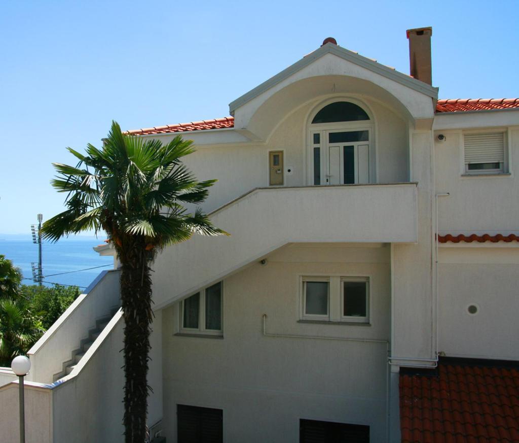Guest House More Rijeka Exterior photo